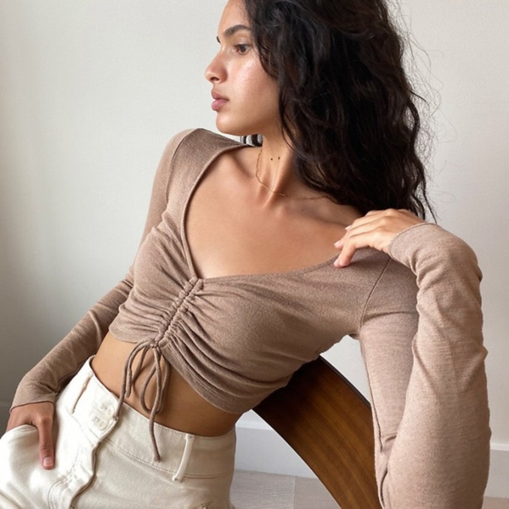 SOLD Aritzia Wilfred Free Lynx Long sleeve top in Clay, XS